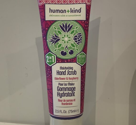Human+kind moisturizing hand scrub Elderflower & raspberry