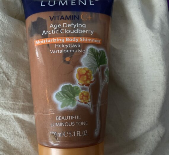 Lumene vitamin C age defying arctic cloudberry moisturizing body shimmer