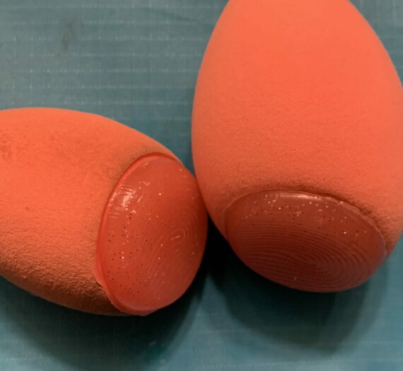 Real Techniques miracle mixing sponge