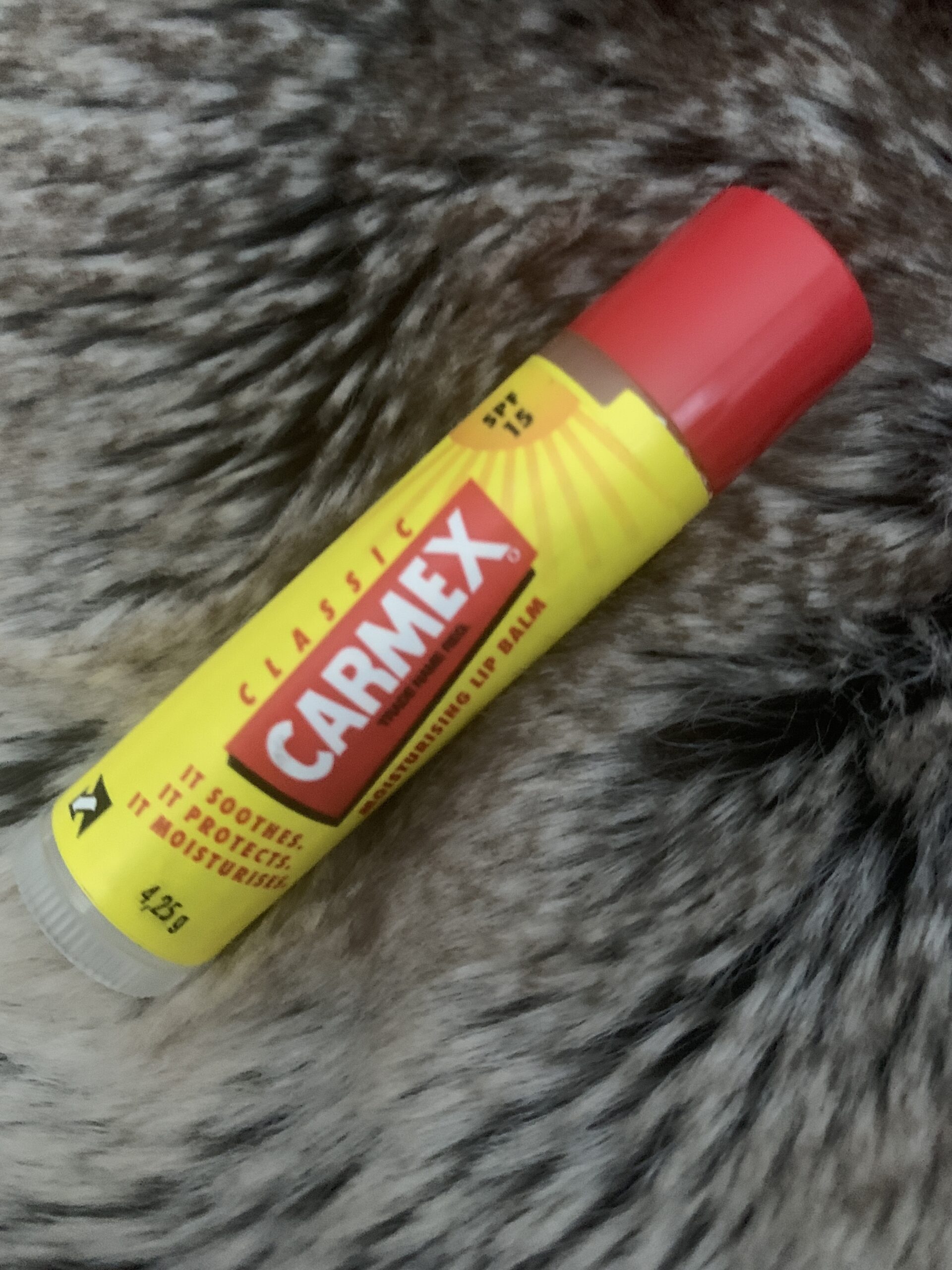Carmex classic moisturizing lip balm