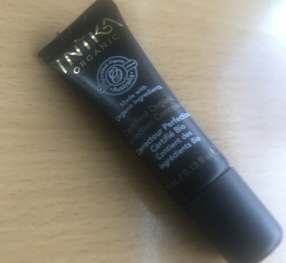 Inika perfection concealer light