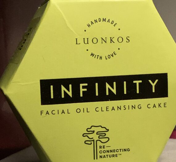 Luonkos Infinity facial oil cleansing cake