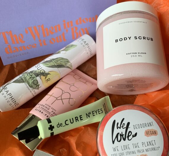 Goodiebox september – i won’t be sorry for shaking my booty to heal when I’m moody!