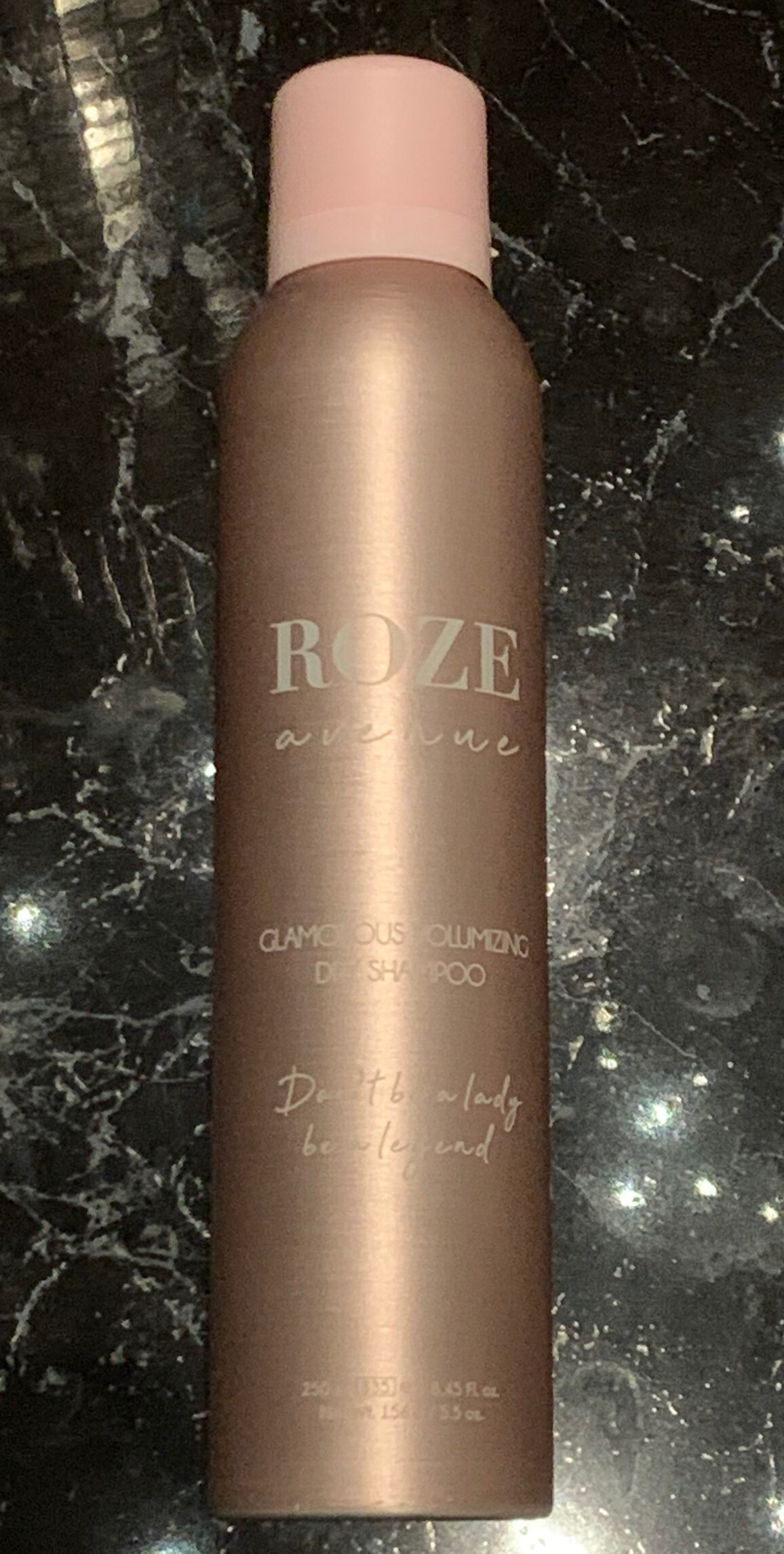 Roze avenue glamorous volumizing dry shampoo