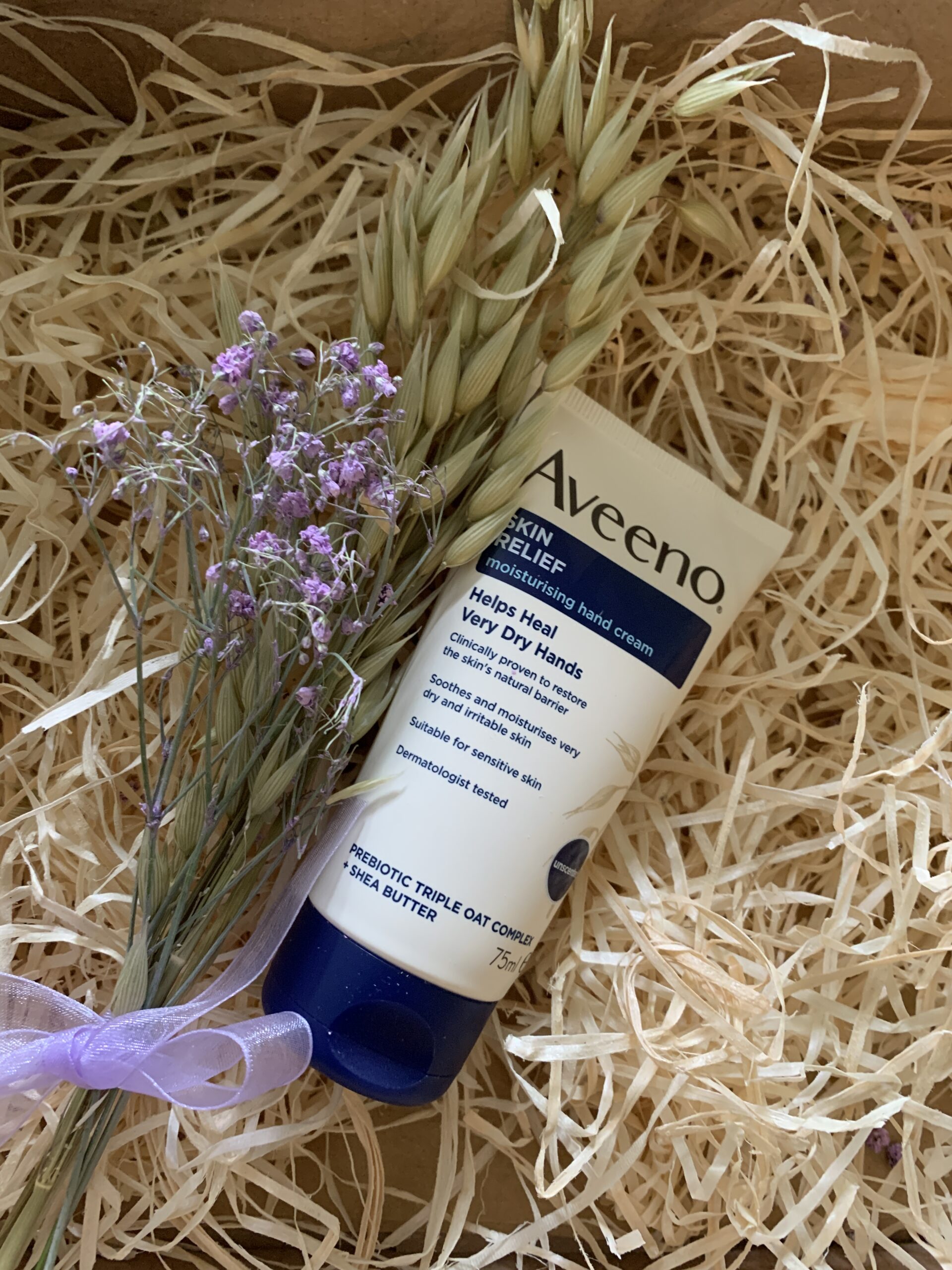 Aveeno Skin relief moisturising hand cream