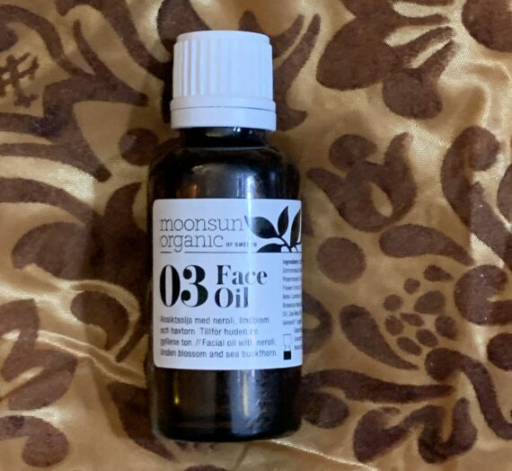 Moonsun Organic 03 face oil