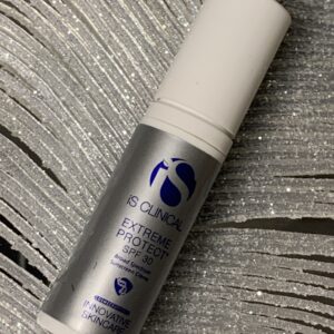 IS Clinical Etreme Protect spf30